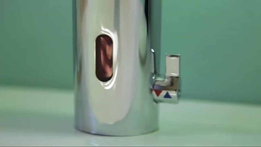 Видеоэссе «Сила жизни на земле». Роман Демидов, Лицей № 12. Конкурсное видео для проекта «Лаборатория защиты воды» о важности экономии воды