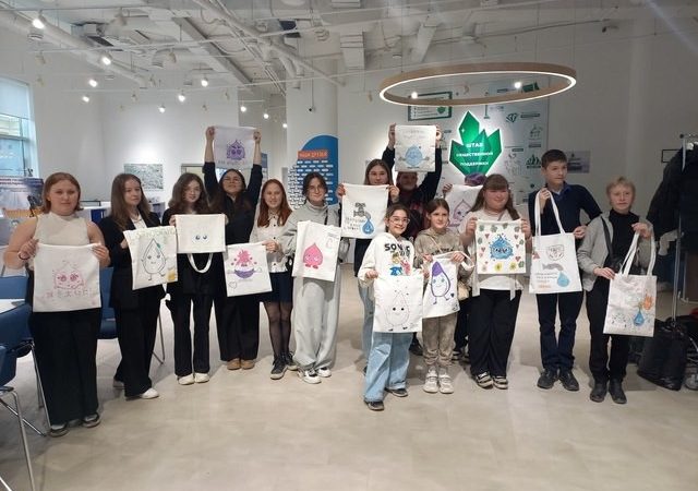 Лаборатория защиты воды. Волонтеры